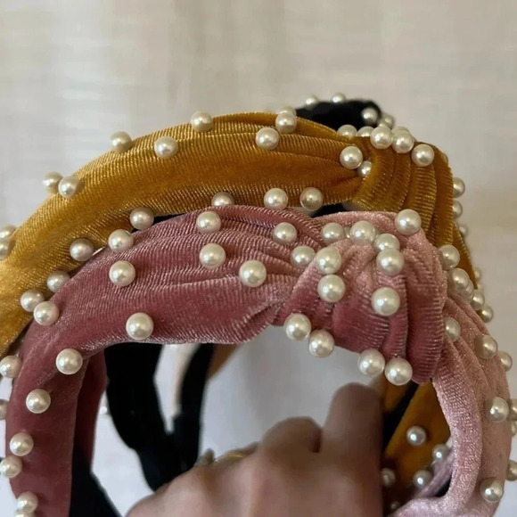 4 Pcs Velvet Pearl Head Bands - Picture 5 of 5